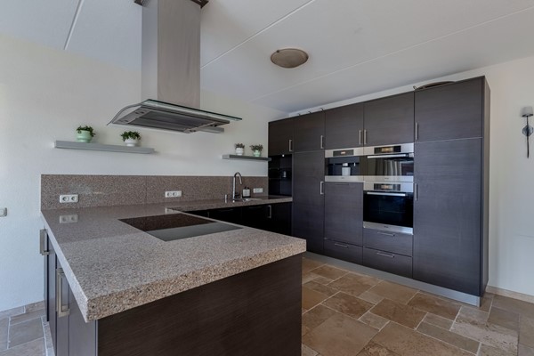 Medium property photo - Franklinhage 3, 8302 WD Emmeloord